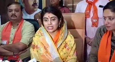 குஜராத் தேர்தல்: பாஜக வேட்பாளராக களமிறங்கும் கிரிக்கெட் வீரரின் மனைவி