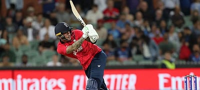 2019-ல் விழுந்து 2022-ல் சீறி எழுந்த அலெக்ஸ் ஹேல்ஸ்!