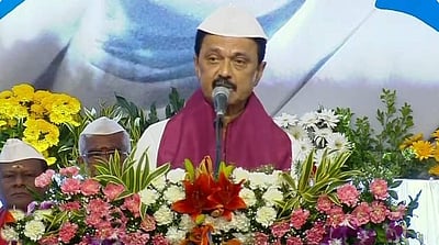 தமிழை விரும்பிக் கற்றார் காந்தியடிகள்: மு.க ஸ்டாலின்