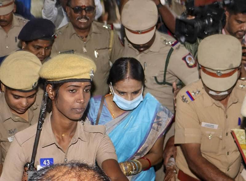 உச்ச நீதிமன்றம் தீர்ப்பு: நளினி உள்பட 6 போ் இன்றே விடுதலை