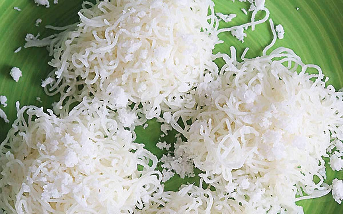 புழுங்கல் அரிசி இடியாப்பம்