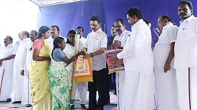 கனமழையால் பாதிக்கப்பட்டப் பகுதிகள்: மயிலாடுதுறை மாவட்டத்தில் முதல்வர் ஆய்வு