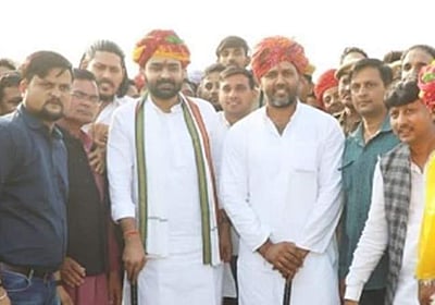 ரூ.10,000-க்கு பெண்கள் விற்பனை! காலணியுடன் ஒப்பிட்ட காங்கிரஸ் அமைச்சர்!