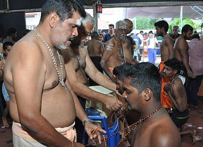 தமிழகமெங்கும் மாலை அணிந்த ஐயப்ப பக்தர்கள்!