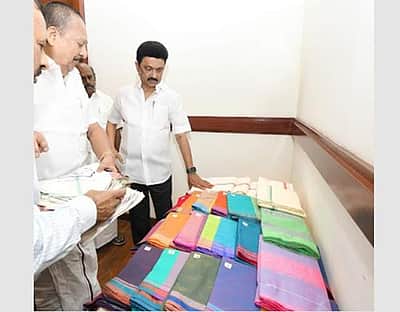 ஜன.10-க்குள் 1.77 கோடி குடும்பங்களுக்கு இலவச வேட்டி, சேலை!