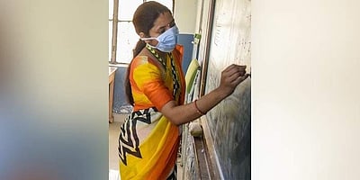 கல்லூரி பெண் பேராசிரியர்கள், விரிவுரையாளர்கள் ஓவர் கோட் அணிய வேண்டும்: உயர்கல்வித்துறை உத்தரவு!