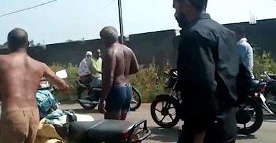 மாட்டிறைச்சி வைத்திருந்ததற்காக அரைநிர்வாணமாக்கி தாக்குதல்: சத்தீஸ்கரில் கொடூரம்