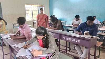 இன்று குரூப் 1 தோ்வு: 2.38 லட்சம் போ் எழுதுகின்றனா்