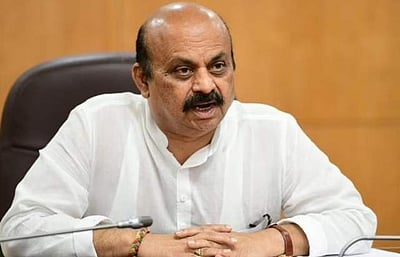 கர்நாடகம்-மகாராஷ்டிர எல்லைப் பிரச்னை: பாஜக - பாஜக இடையே வார்த்தைப் போர்