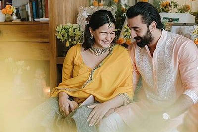 அந்த விஷயத்தில் அனுஷ்கா - கோலியை ஃபாலோ செய்யும் ஆலியா - ரன்பீர்?