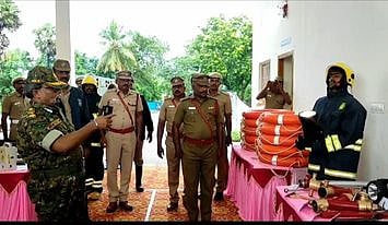 காழியப்பநல்லூா் தீயணைப்பு நிலையத்தில் தமிழக தீயணைப்புத் துறை டிஜிபி ஆய்வு