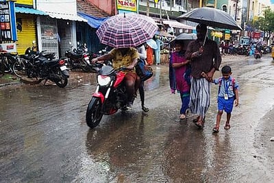 நாகை மாவட்டத்தில் பரவலாக மழை