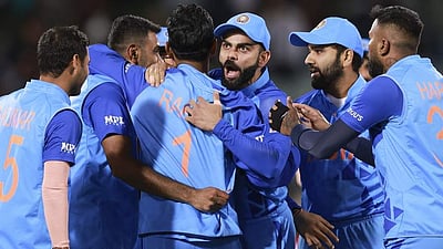 ஃபேக் த்ரோ: விராட் கோலி மீது குற்றம் சாட்டும் வங்கதேச வீரர்!