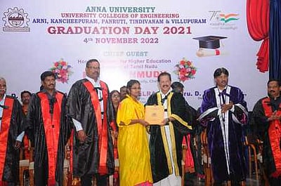 பொறியியல் படிப்புகளில் நிகழாண்டில் தமிழ் பாடங்கள்: அமைச்சா் க.பொன்முடி