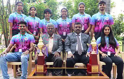 இறகுப்பந்து போட்டி: ஸ்ரீ ராமகிருஷ்ணா கல்லூரி அணி சாம்பியன்