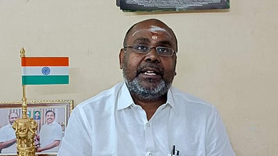 கல்விக்கடன் ரத்து எப்போது? - ஆர்.பி. உதயகுமார் கேள்வி