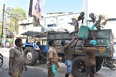 மாநகராட்சி தூய்மைப் பணியாளா்கள் பணிக்கு திரும்பினா்