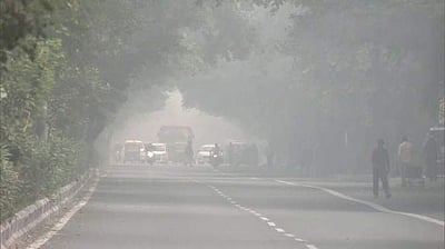 தில்லியில் குறையாத காற்று மாசு: கட்டுப்பாடுகளில் தளர்வு