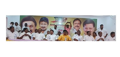 கம்பத்தில் திமுக சார்பில் ஆலோசனைக் கூட்டம்