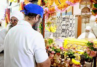 குருத்வாராவில் ராகுல் காந்தி வழிபாடு!