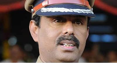 ஜாபர் சேட் மனைவி, ராஜமாணிக்கம் மகன் சொத்துகள் முடக்கம்
