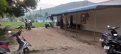 கறிக்கடைக்காரர் வீட்டில் 58 சவரன் நகை, கார், ரூ 2.36 லட்சம் திருட்டு: தனிப்படை அமைத்து போலீசார் விசாரணை