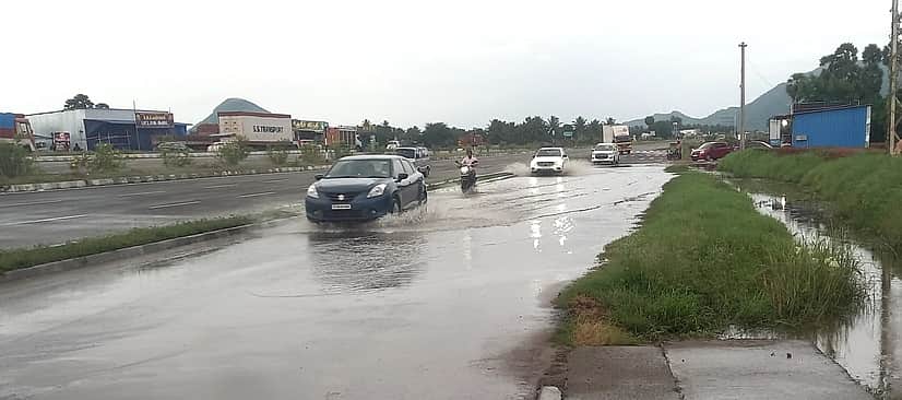 மாண்டஸ் புயலுக்குப் பிறகு.. ஆந்திர மாநிலத்தை கதிகலங்க வைத்த கனமழை