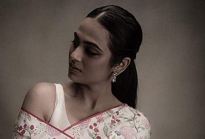 மீண்டும் கவர்ச்சி.. வைரலாகும் ரம்யா பாண்டியன்