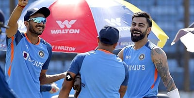 டெஸ்ட்: தீவிரப் பயிற்சியில் ஈடுபடும் இந்திய வீரர்கள் (படங்கள்)