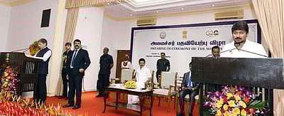 அமைச்சராக பதவியேற்றார் உதயநிதி ஸ்டாலின் - புகைப்படங்கள்