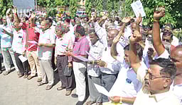 அத்திகடவு- அவிநாசி திட்டத்தில் விடுபட்ட குளங்கள்: தமிழக அரசைக் கண்டித்து பிப்.25-இல் ஆா்ப்பாட்டம்