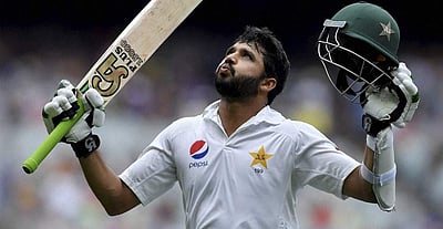 கடைசி டெஸ்டில் விளையாடுவாரா?: ஓய்வு அறிவிப்பை வெளியிட்ட பிரபல பாகிஸ்தான் வீரர்!