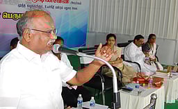 தோ்தலில் வெற்றி - தோல்வி: இளம் வாக்காளா்களுக்கு முன்னாள் நீதிபதி அறிவுரை