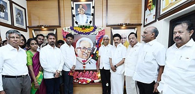 அன்பழகனின் நூற்றாண்டு நிறைவு விழா: முதல்வர்  மு.க.ஸ்டாலின் மரியாதை