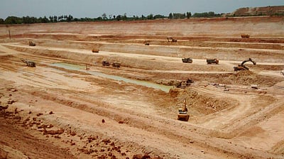 சத்தீஸ்கரில் சுண்ணாம்புக்கல் சுரங்கம் இடிந்து விழுந்தது: 7 பேர் பலி!