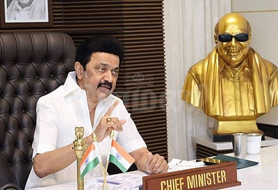 கரோனா குறித்து மக்கள் அச்சப்பட வேண்டாம்: முதல்வர் அறிவுறுத்தல்