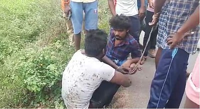 பெட்ரோல் திருடியதாக வடமாநில இளைஞர் மீது தாக்குதல்