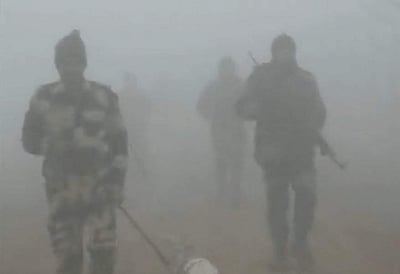 கடும் பனிமூட்டம்: சவாலுக்கு மத்தியில் எல்லைப் பாதுகாப்புப் படை!