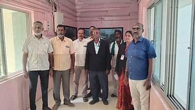 நிலம் வழங்கியவர்களுக்கு இழப்பீட்டுத் தொகை வழங்காததால் ஆட்சியர் அலுவலகம் ஜப்தி!