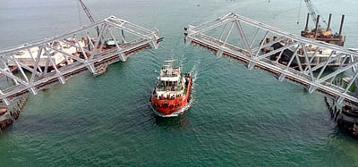 பாம்பன் பாலத்தில் தொழில்நுட்பக் கோளாறு: ரயில்கள் ரத்து