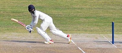 ரஞ்சி கோப்பை: முதல் இன்னிங்ஸில் முன்னிலை பெறுவதில் பலத்த போட்டி!