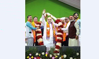 குஜராத் இரண்டாம் கட்ட தோ்தலுக்கான பிரசாரம் நிறைவு