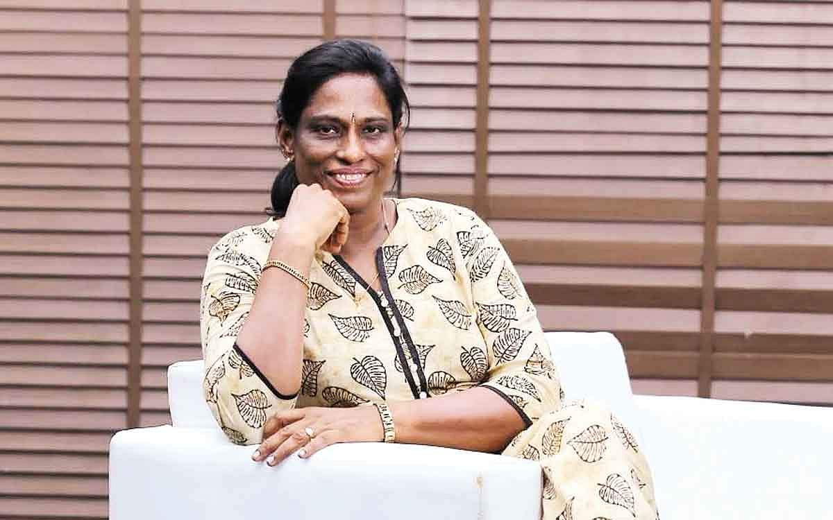 தங்க மங்கையின் புதிய வரலாறு