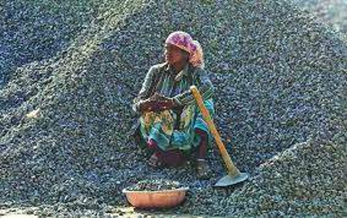 மனித உழைப்பே மகத்தான சக்தி