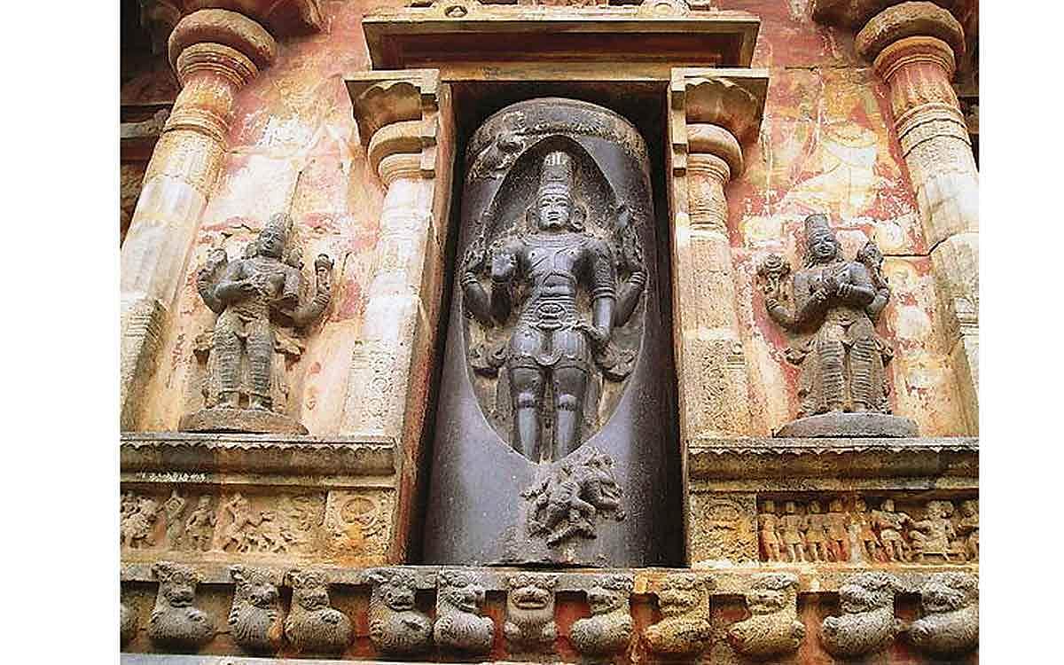 வரலாறு காட்டும் தீப வழிபாடு