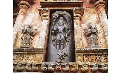 வரலாறு காட்டும் தீப வழிபாடு