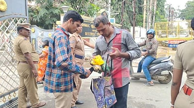 பாபர் மசூதி இடிப்பு நாள்: கோவையில் ஆட்சியர் அலுவலகத்தில் தீவிர சோதனை