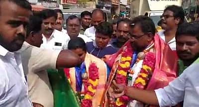பட்டுக்கோட்டையில் காமன்வெல்த் போட்டியில் பதக்கம் வென்றவர்களுக்கு சிறப்பான வரவேற்பு 