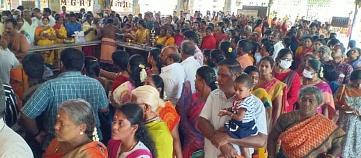 திருக்கார்த்திகை: முருகன் கோயிலில் அலைமோதும் பக்தர்கள் கூட்டம்! 