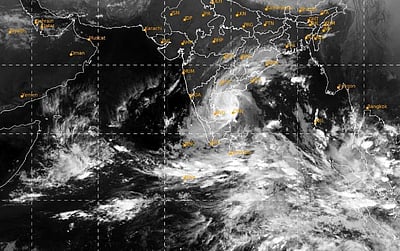 சென்னை அருகே 110 கி.மீ. தொலைவில் மாண்டஸ்